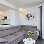 Zecevo Rtic 8366d Rogoznica (Sibenik-Knin)
