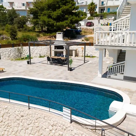 公寓 Zecevo Rtic 8366d