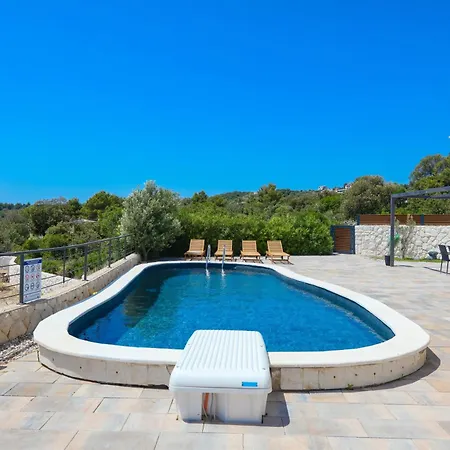 公寓 Zecevo Rtic 8366d *