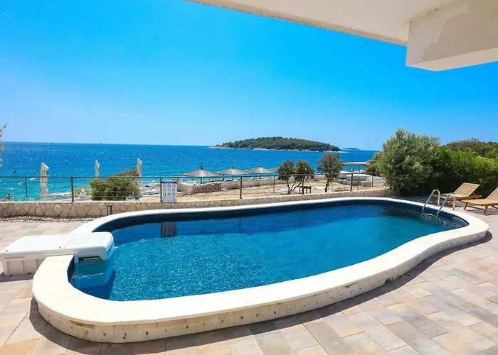 Zecevo Rtic 8366d * Rogoznica (Sibenik-Knin)